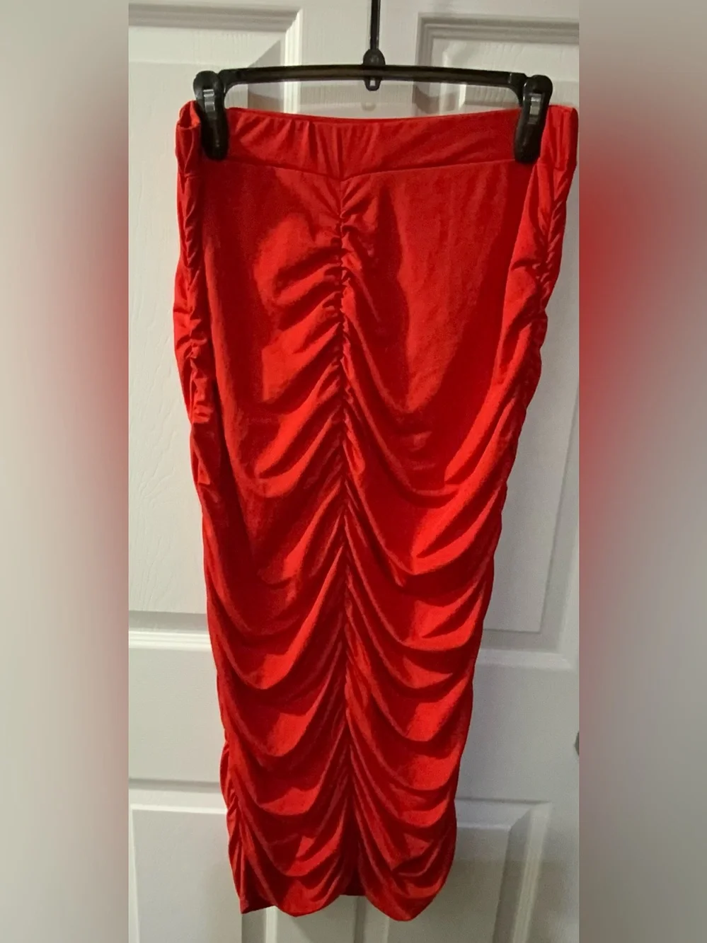 NWOT Akaily Red Velvet Ruched Crop Top Midi Skirt Set XXL